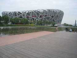 鳥巢觀景平臺木塑地板鋪設(shè)